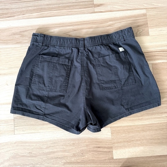 Vuori women’s Vintage Ripstop Utility Shorts bundle of three size XXL - Picture 9 of 16